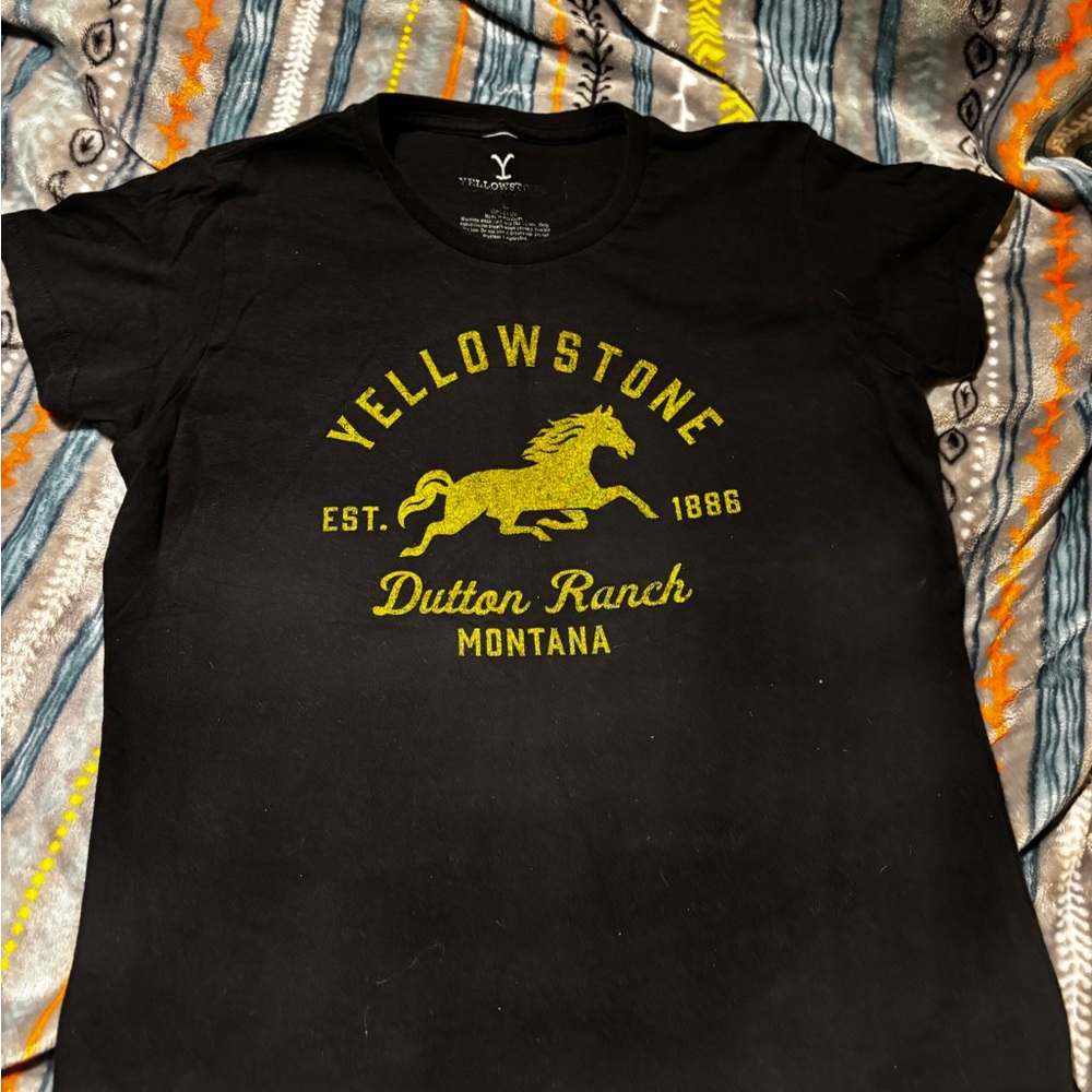 Yellowstone Dutton Ranch Black Tee
